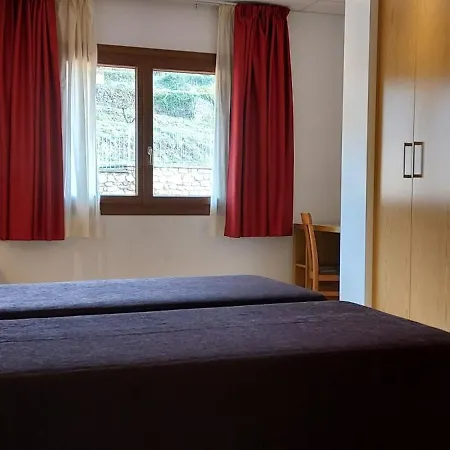 Hotel Font Del Pla 2*