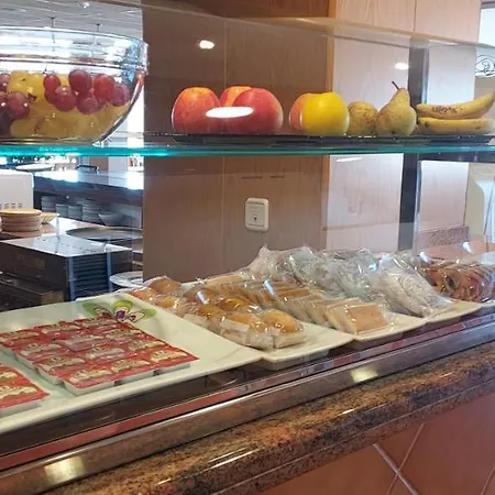 Otel Font Del Pla 2*