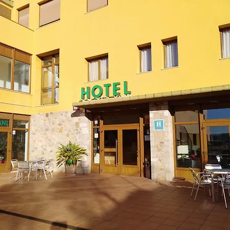 Otel Font Del Pla